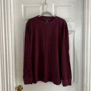 American Eagle Maroon shirt - never worn